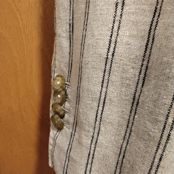 NWT Cremieux Beige Striped Linen/Cotton Blazer L or XL Firm Price - Picture 3 of 5